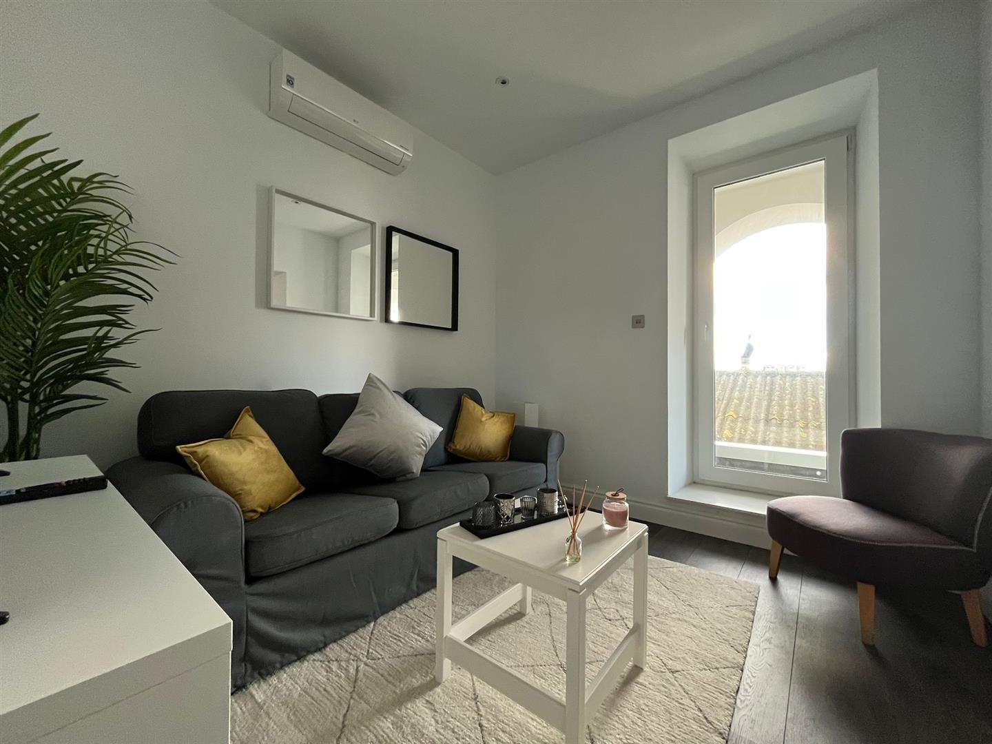 Image of Apartment - 1 Bedrooms - 1 Bathrooms for Rental in The Arches-Gibraltar, Image 2